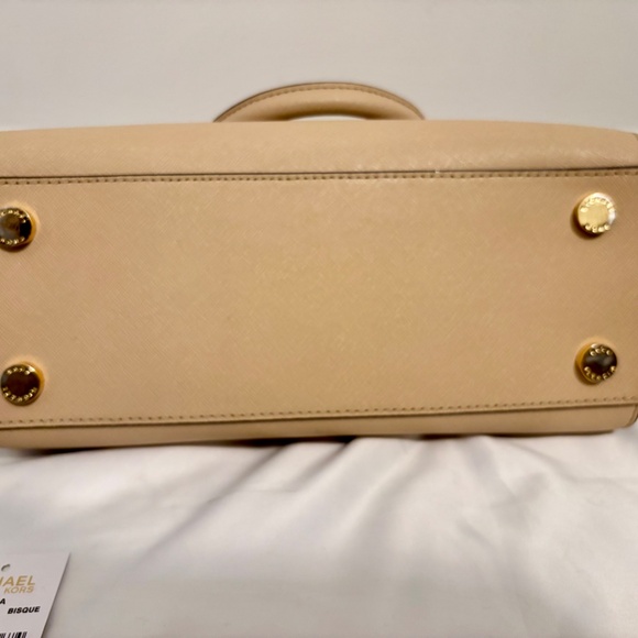 Michael Kors Selma Saffiano - Picture 5 of 6